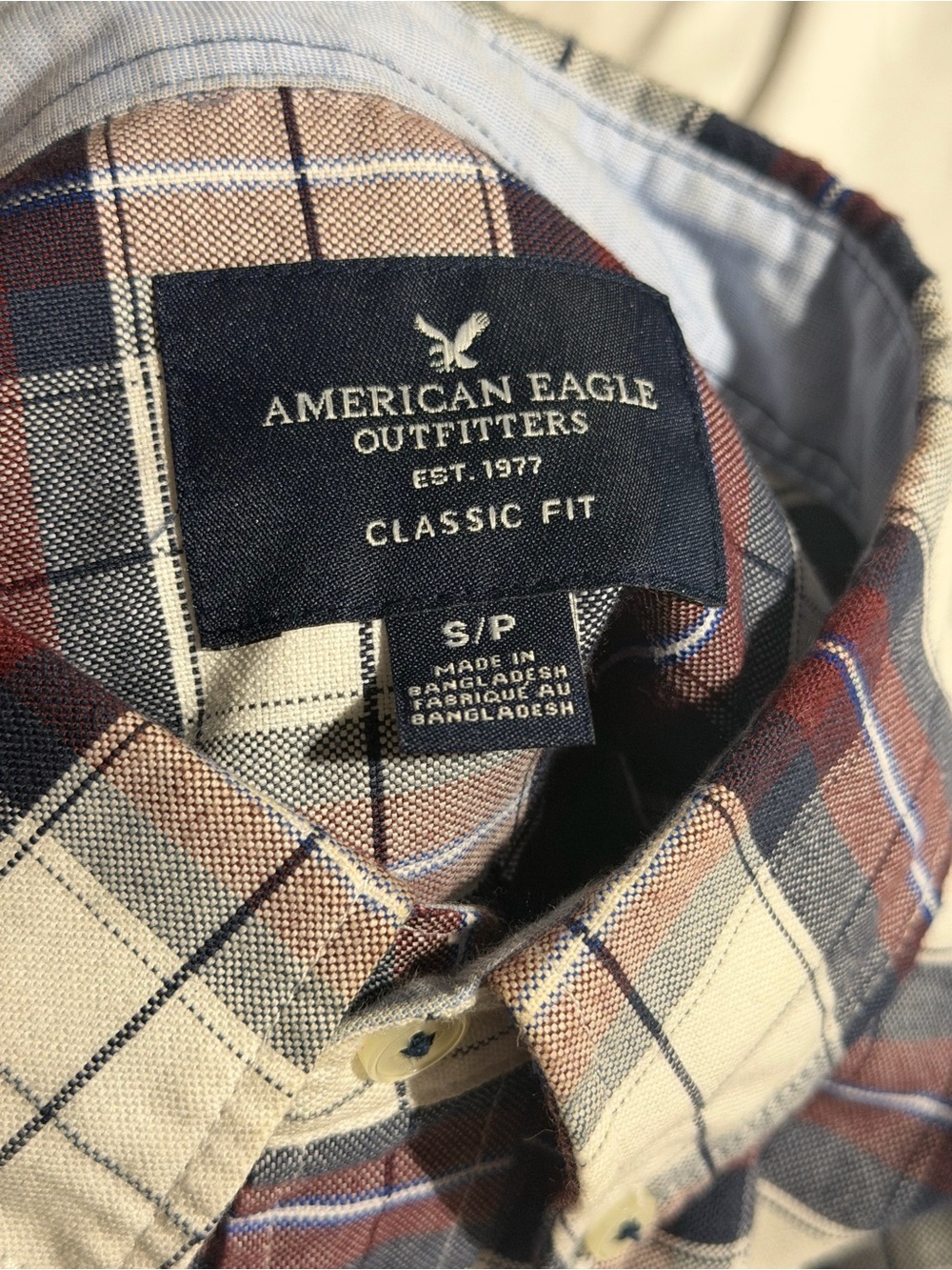 American Eagle Outfitters Classic Fit Plaid Button-Up Shirt Men’s Small - Picture 4 of 4